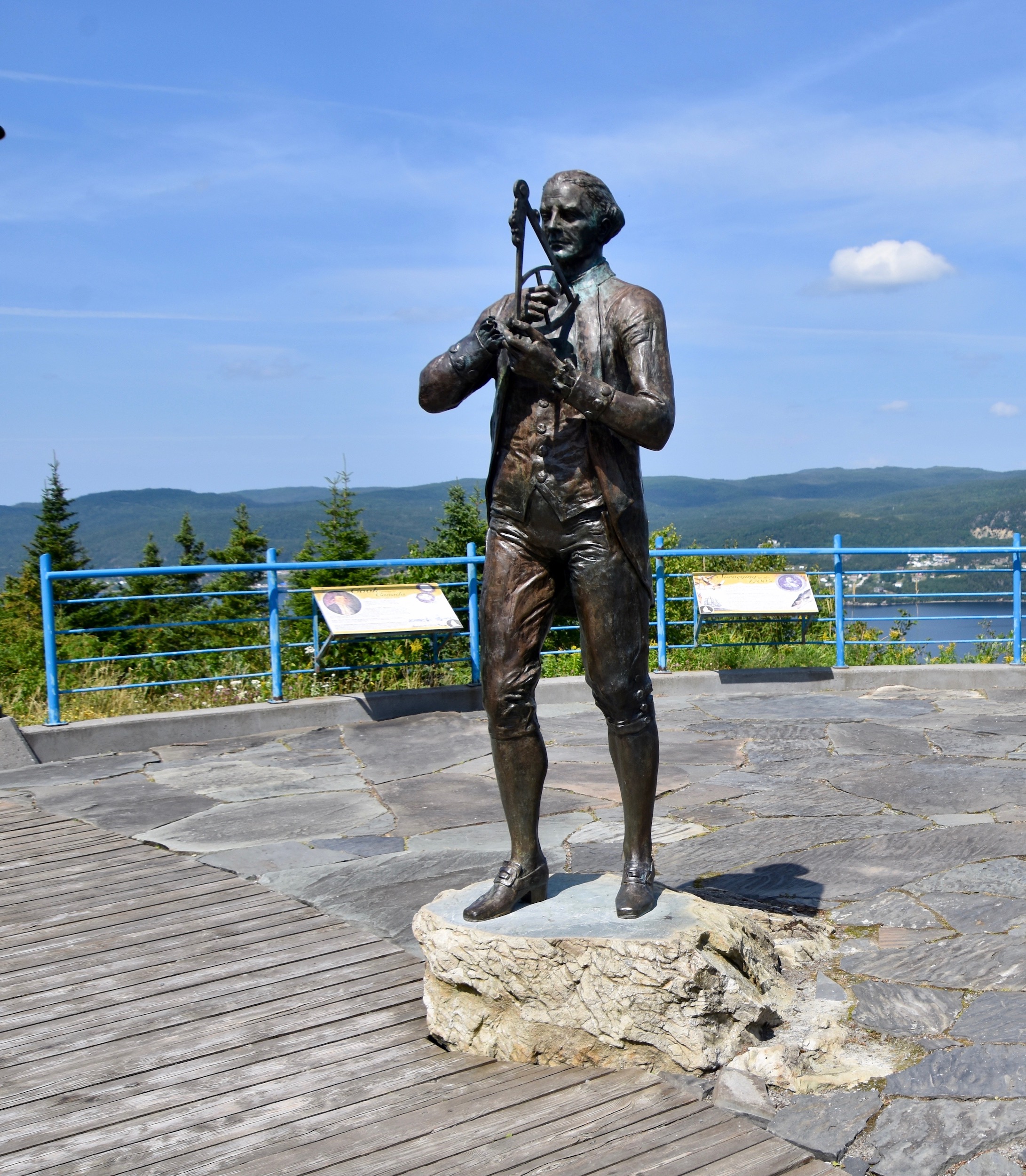 Captain Cook Monument commemorating the 1764-1767 surveys of the Bay of Islands